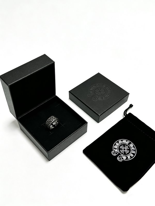 Chrome Hearts 클래식 입체 멀티 크로스 링 001-262243