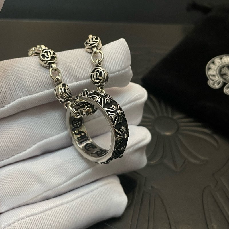 Chrome Hearts 빈티지 멀티 요소 목걸이 반지 001-262286