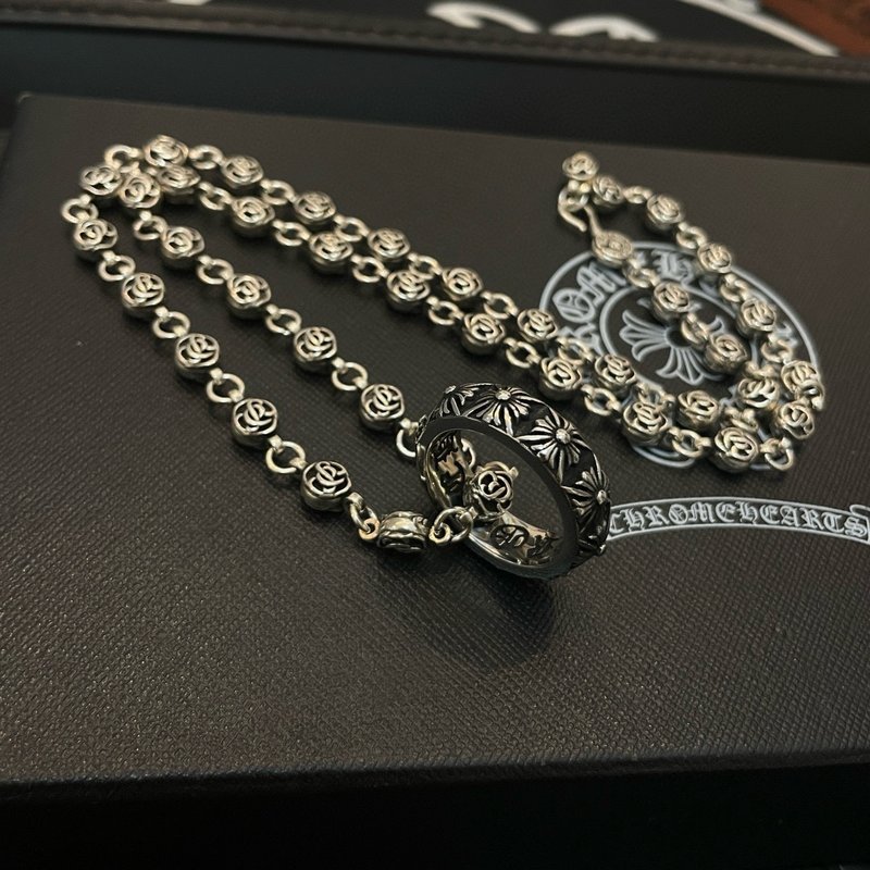 Chrome Hearts 빈티지 멀티 요소 목걸이 반지 001-262286