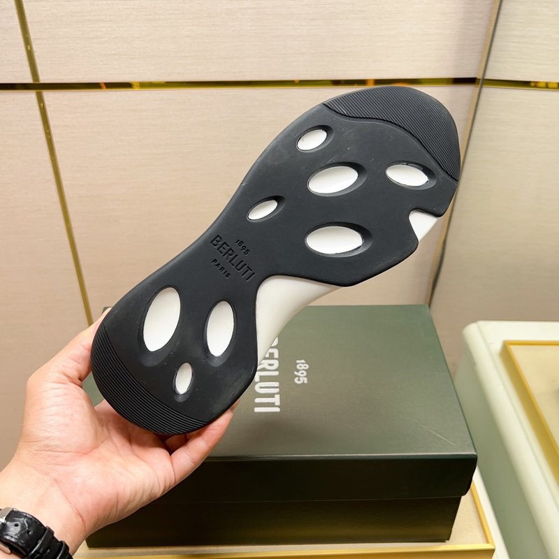 Berluti 벨루티 남성 수제 가죽 스니커즈 001-262468
