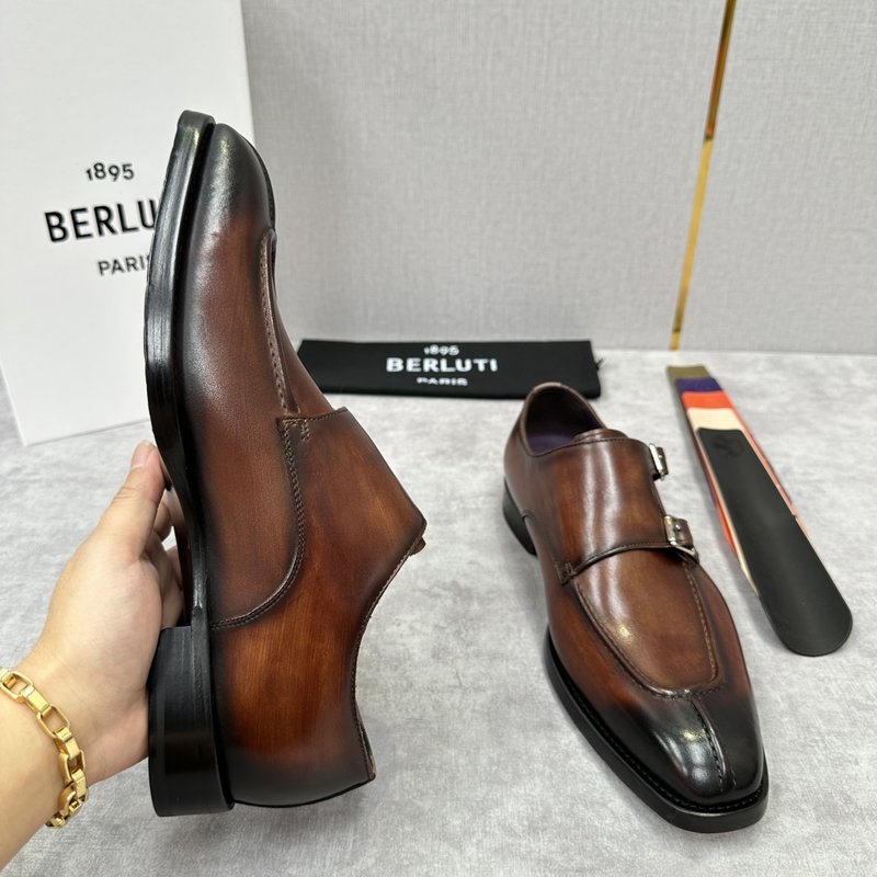 Berluti 벨루티 남성 수제 염색 정장 구두 001-262481