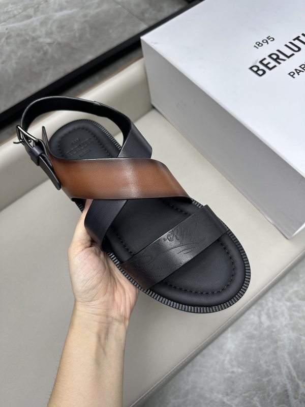 Berluti 벨루티 가죽 여름 남성 슬리퍼 001-262513