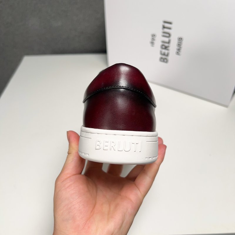 Berluti 벨루티 남성 수제 가죽 스니커즈 001-262555