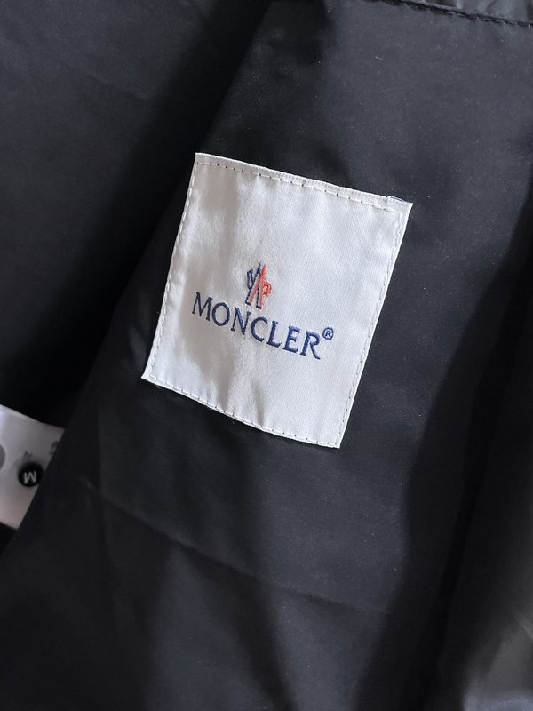 몽클레어 2026 봄 신제품 양면 착용 자켓 001-262654