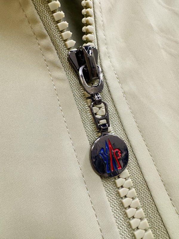 Moncler 몽클레어 2025 가을 겨울 자켓 001-262704