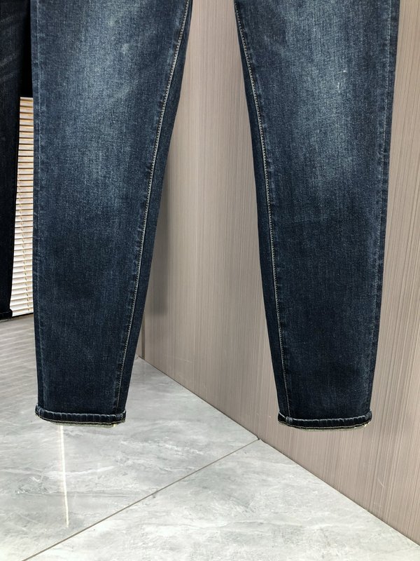 몽클레어 가을 겨울 슬림 스트레이트 데님 진 001-262865