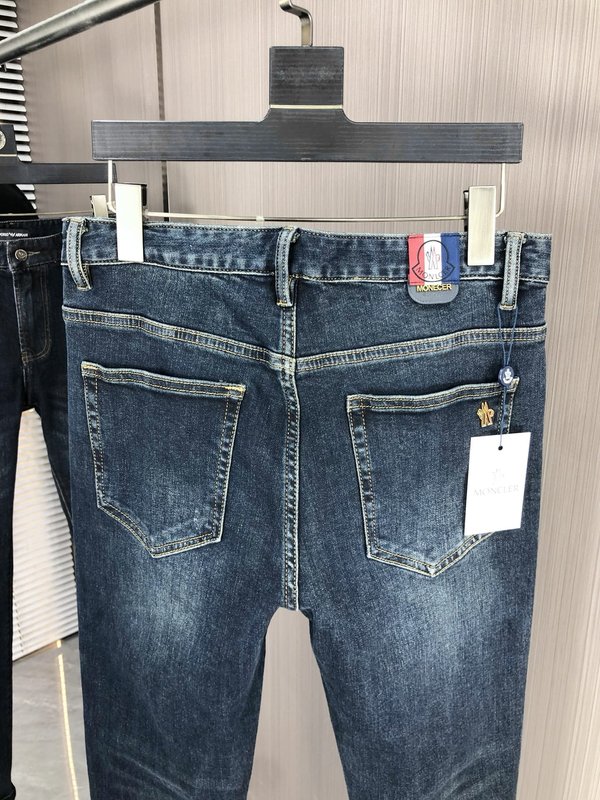 몽클레어 가을 겨울 슬림 스트레이트 데님 진 001-262865