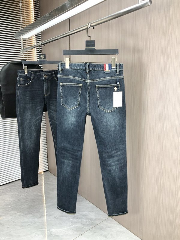 몽클레어 가을 겨울 슬림 스트레이트 데님 진 001-262865