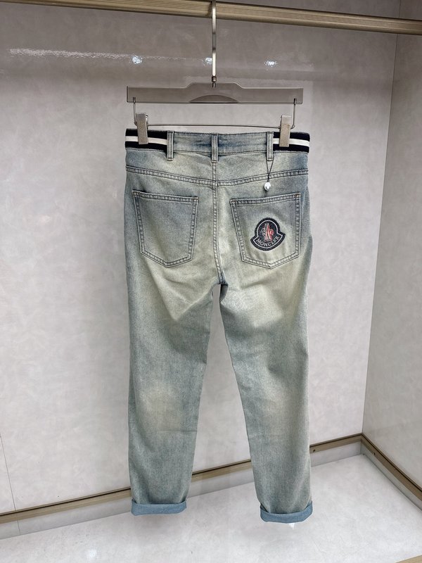 몽클레어 남성 슬림 핏 스트레치 데님 팬츠 001-262890