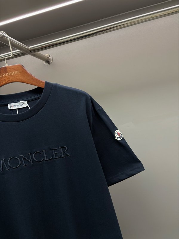 몽클레르 자수 패치 디자인 반팔 티셔츠 001-262912