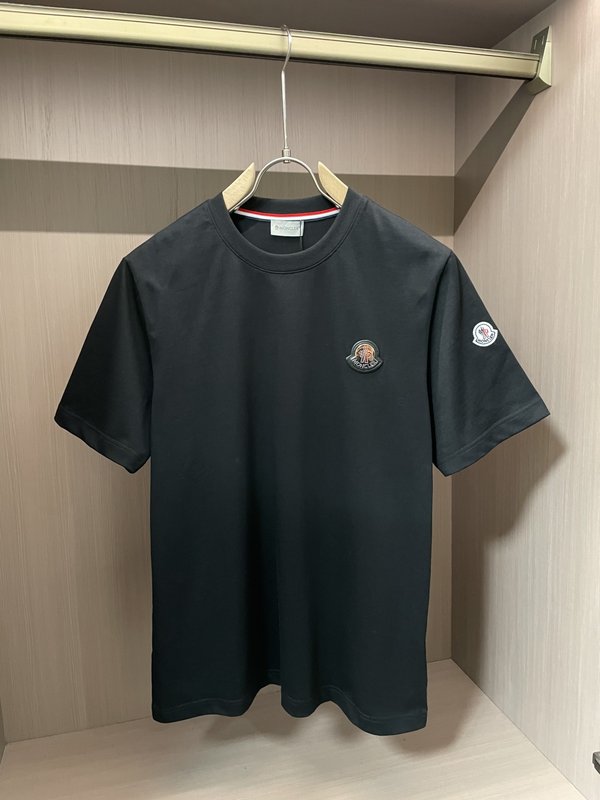 몽클레어 남성용 여름 신상 로고 반팔 티셔츠 001-263010