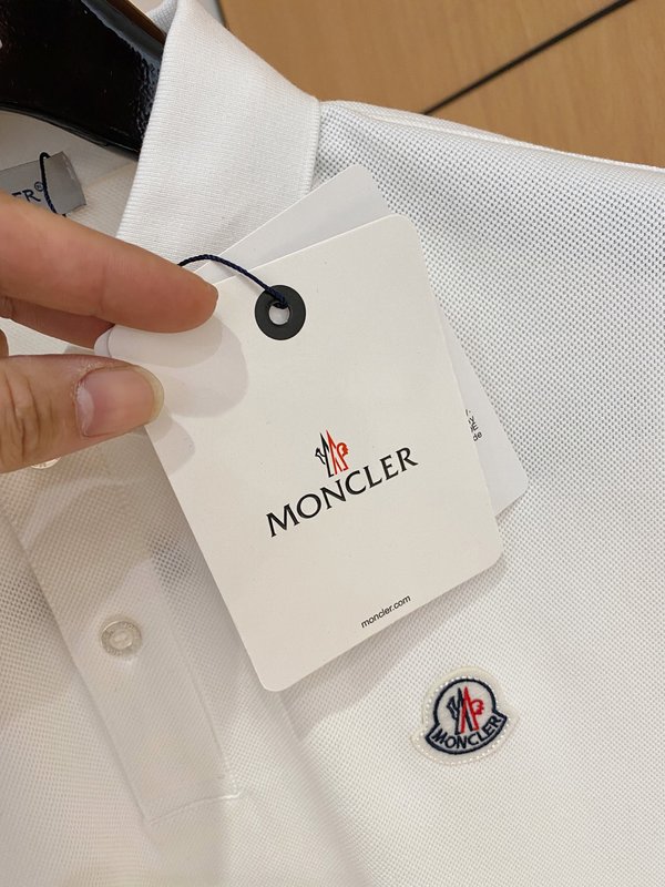 몽클레어 남성 반팔 폴로 셔츠 피케 면 자수 로고 001-263024