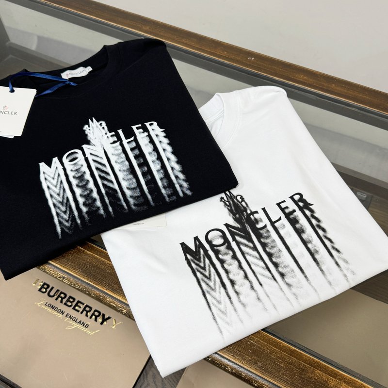 몽클레르 남녀공용 반팔 티셔츠 001-263059