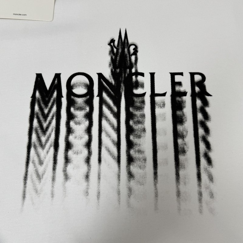 몽클레르 남녀공용 반팔 티셔츠 001-263059