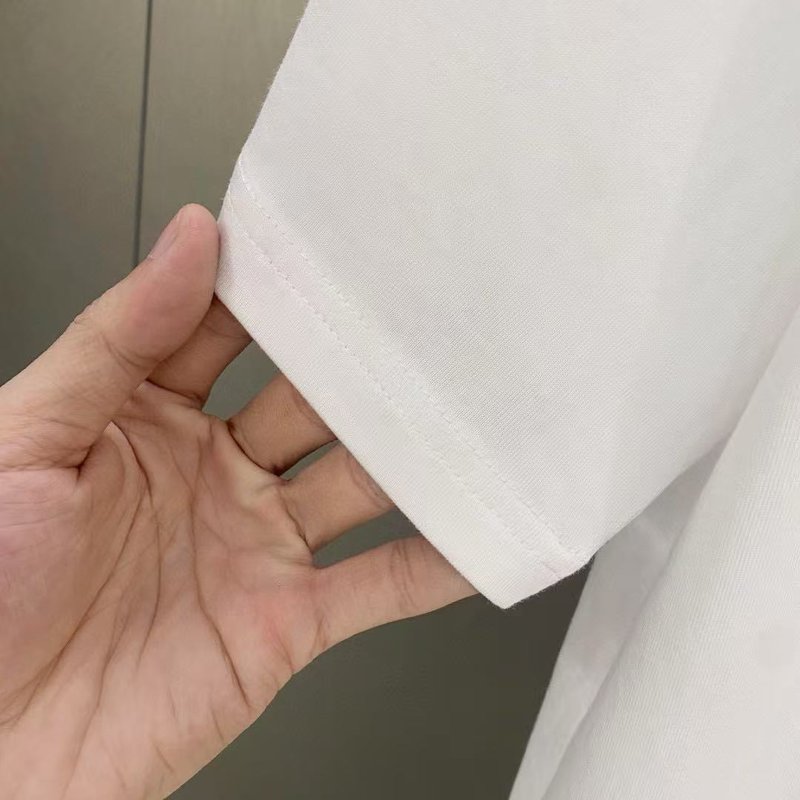 몽클레어 유니섹스 반팔 티셔츠 001-263081