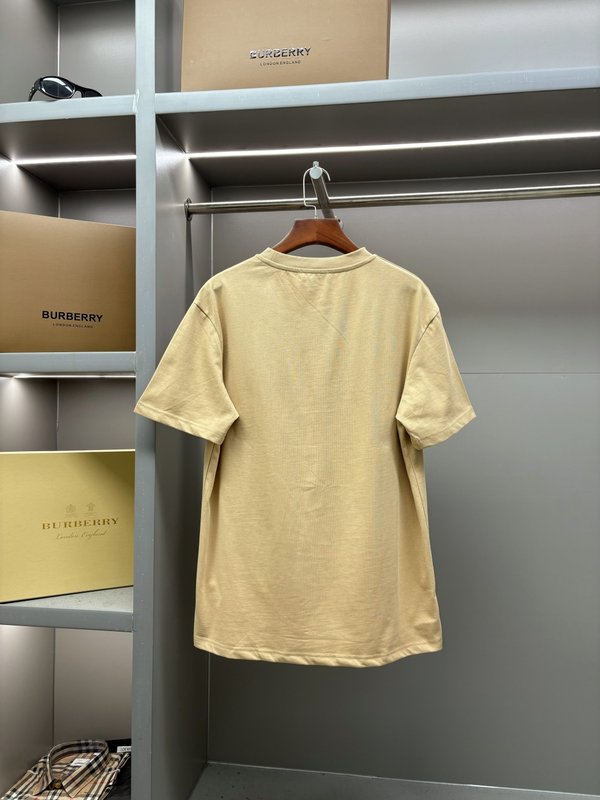 몽클레르 로고 패치 라운드 티셔츠 001-263082