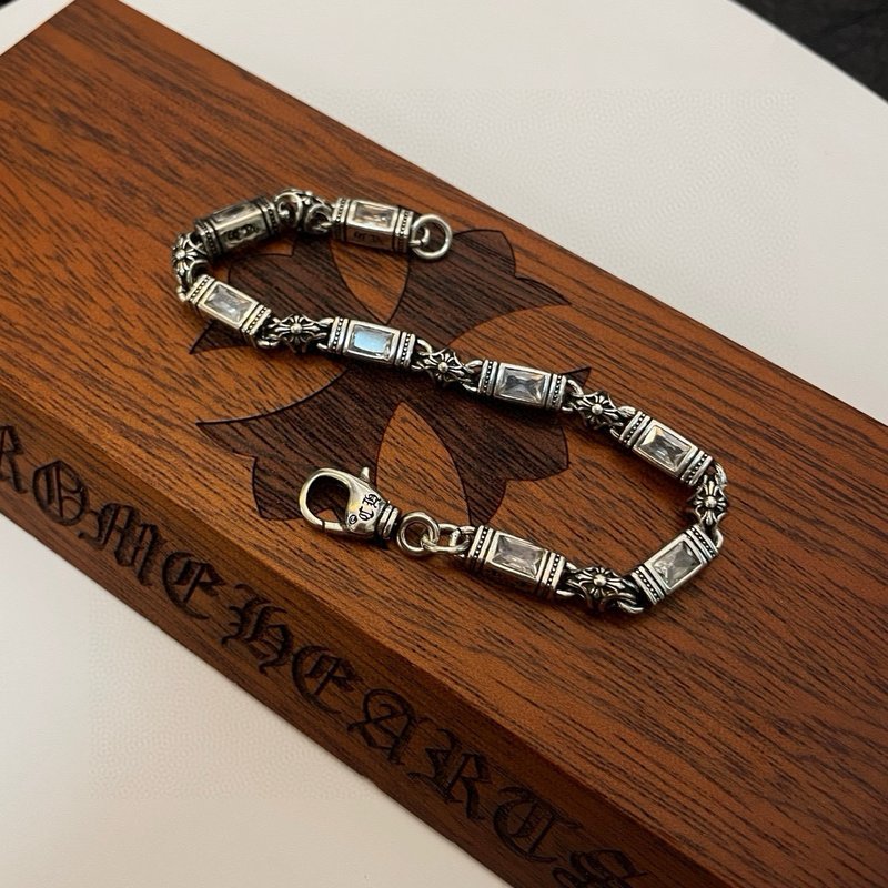 Chrome Hearts 화이트 다이아 십자가 팔찌 001-263416