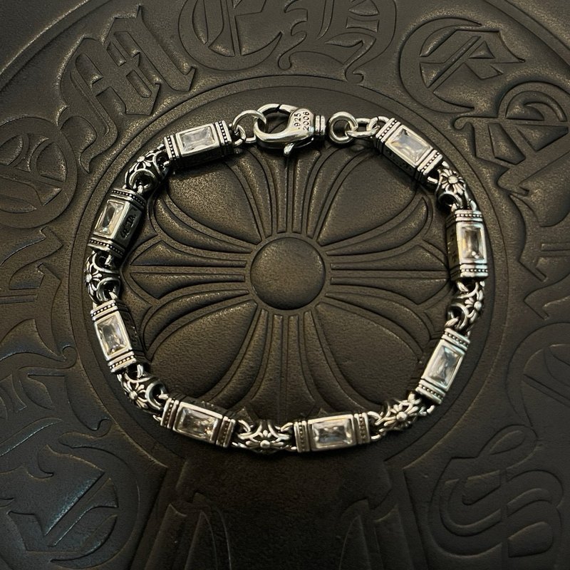 Chrome Hearts 화이트 다이아 십자가 팔찌 001-263416