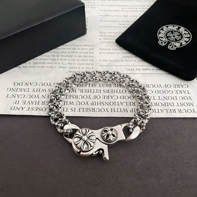 Chrome Hearts 클래식 플라워 랍스터 클로 팔 001-263483