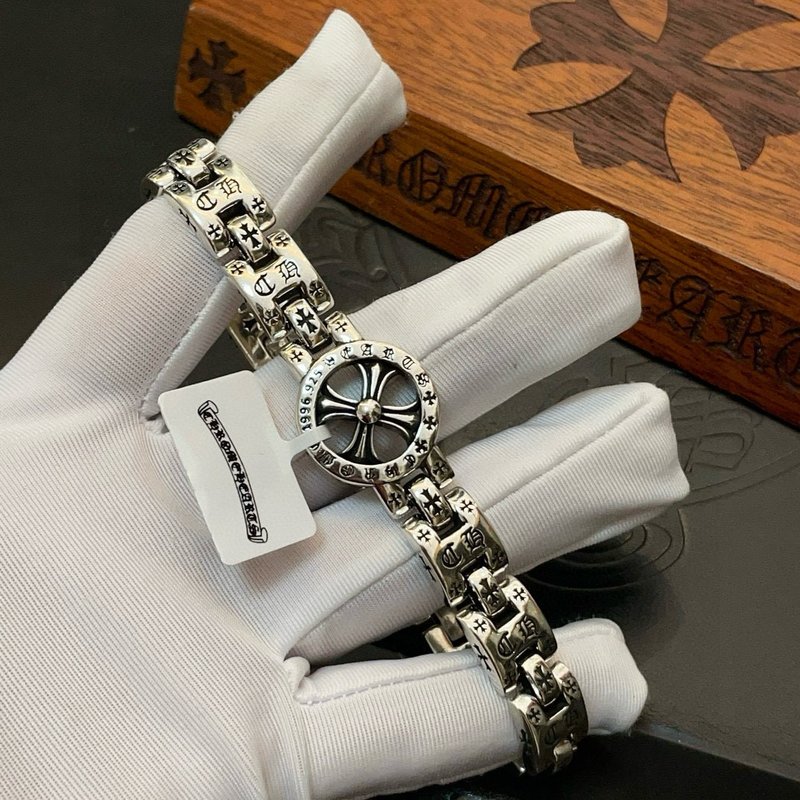 Chrome Hearts 크로스 펜던트 팔찌 001-263504