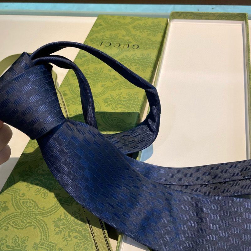 GUCCI GG 로고 프린트 실크 넥타이 001-264824
