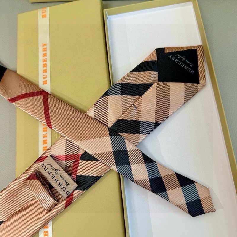 버버리 빈티지 체크 실크 넥타이 001-265053