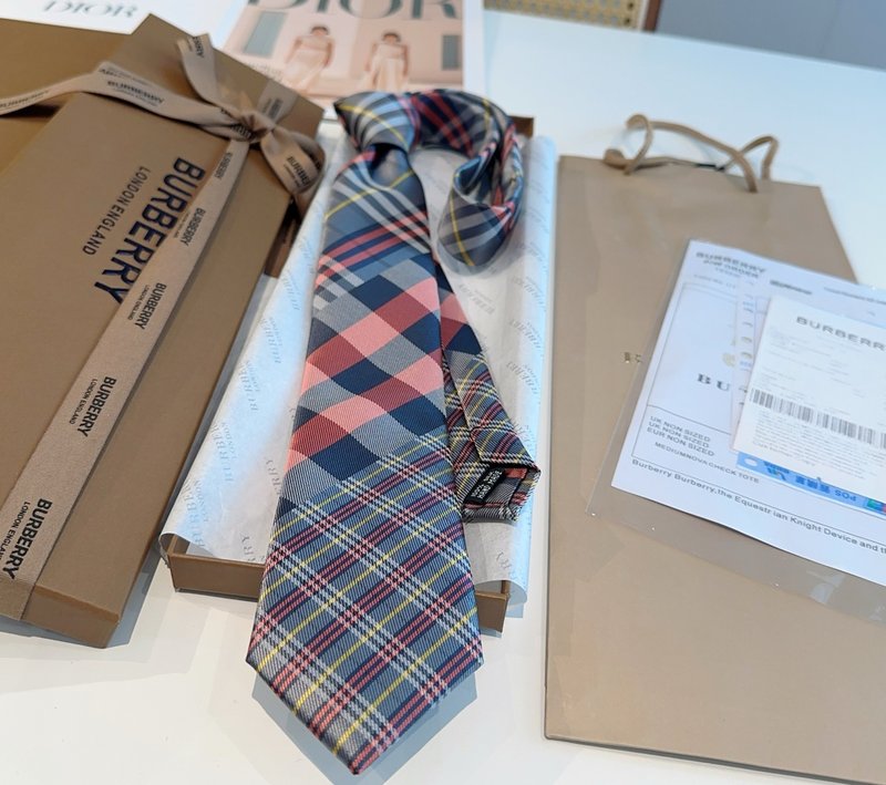 버버리 TB 모노그램 실크 넥타이 001-265099
