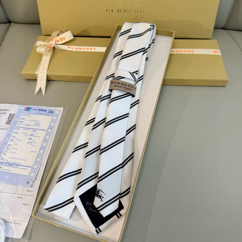 버버리 빈티지 체크 실크 넥타이 001-265101