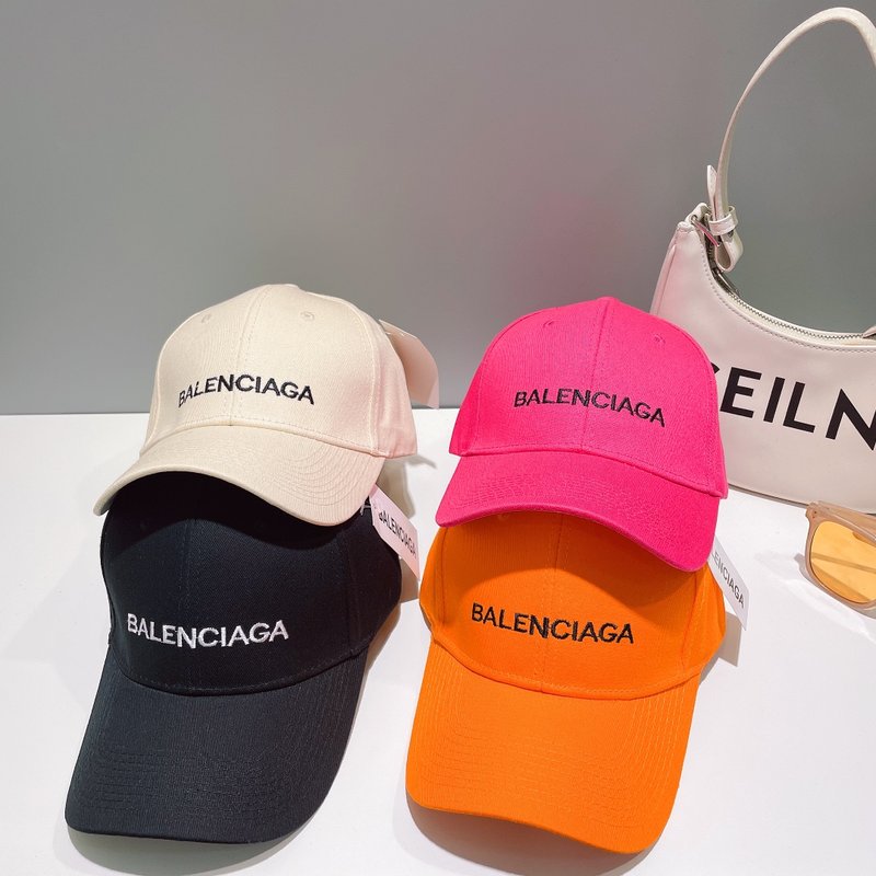 Balencia*a 신상 자수 레터 볼캡 001-265613