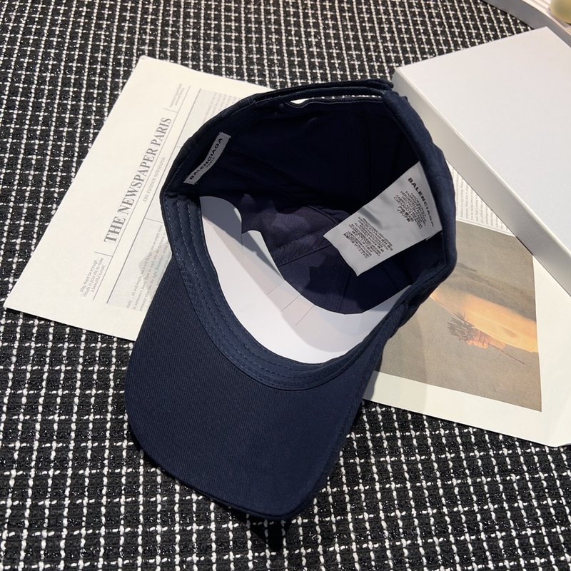 발렌시아가 워시드 볼캡 더블 로고 001-265637
