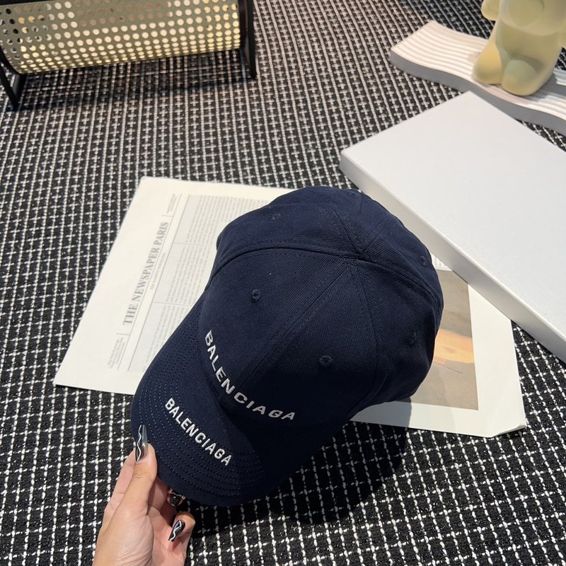 발렌시아가 워시드 볼캡 더블 로고 001-265637