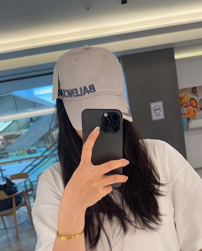 발렌시아가 자수 레터링 볼캡 001-265653