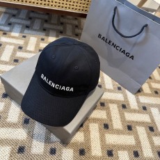 발렌시아가 레터 볼캡 001-265660