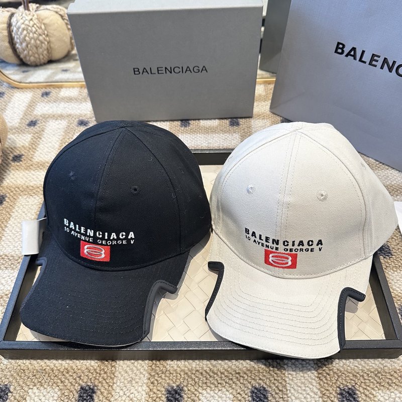 발렌시아가 레터 볼캡 001-265674