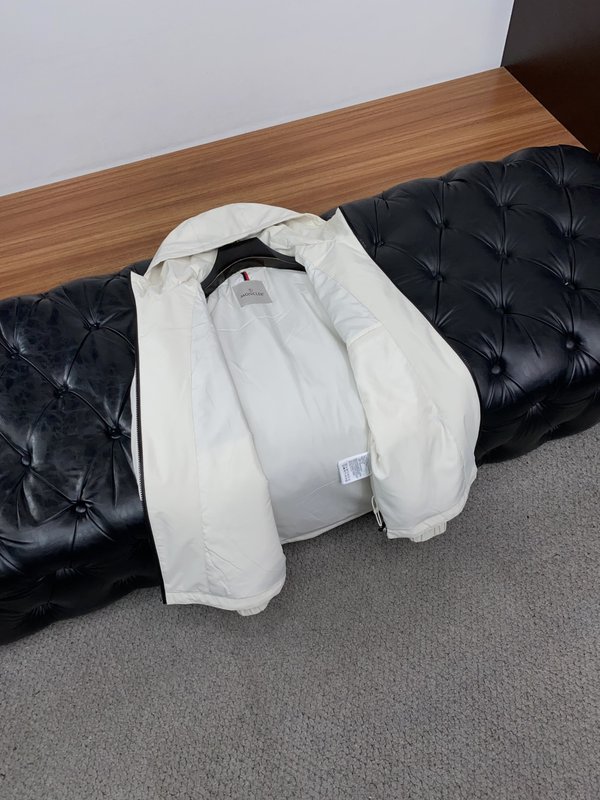 몽클레어 타일 컬러 블록 디자인 오버핏 패딩 자켓 001-265812