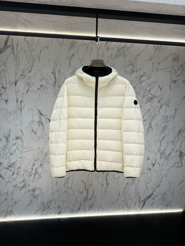 Moncler 다운 자켓 슬림 핏 001-265840