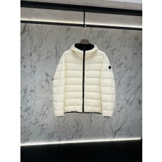 Moncler 다운 자켓 슬림 핏 001-265840