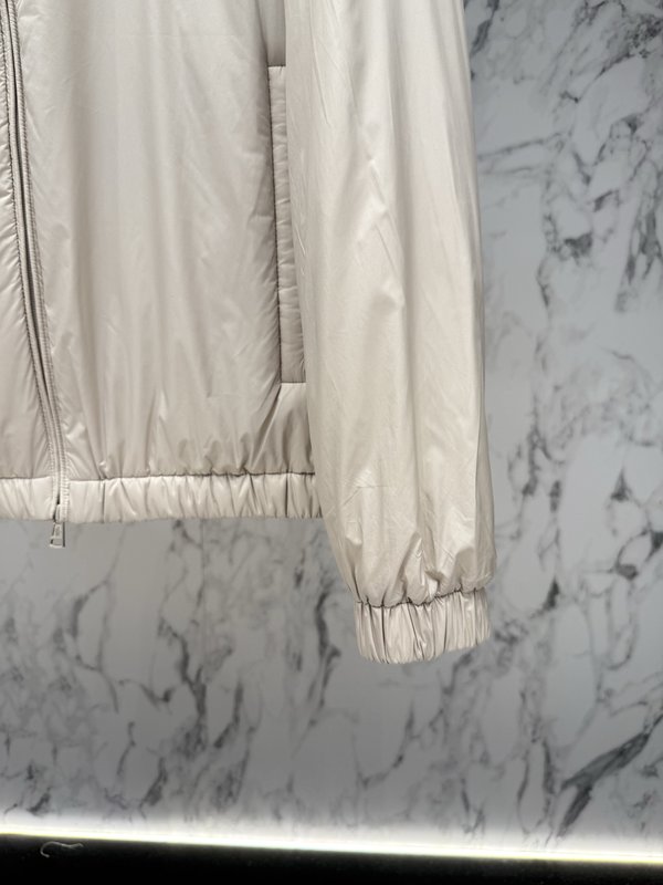Moncler 남성 다운점퍼 슬림핏 데일리 001-265858