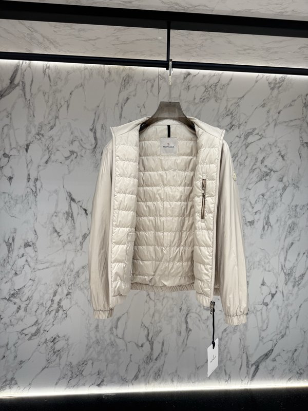 Moncler 남성 다운점퍼 슬림핏 데일리 001-265858