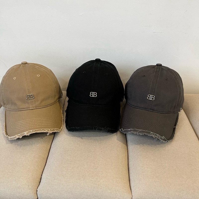 발렌시아가 신상 로고 볼캡 001-265881