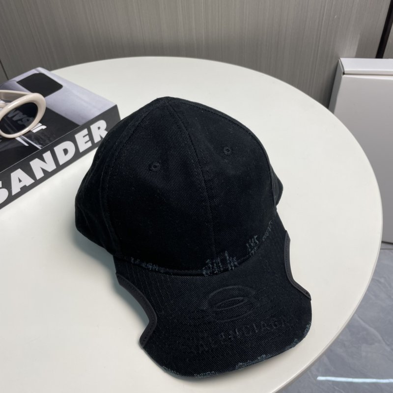발렌시아가 자수 로고 볼캡 001-265904