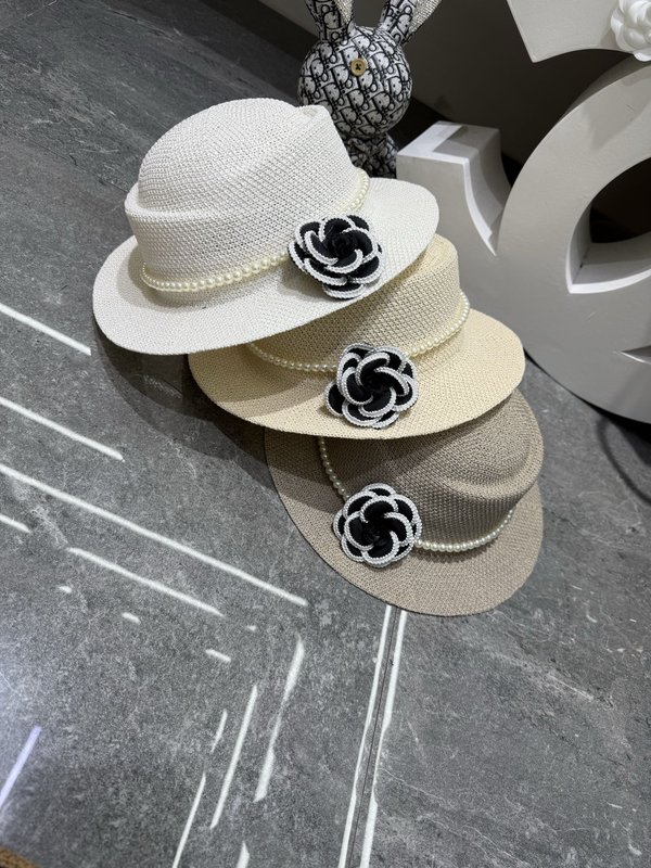 샤넬 카멜리아 플랫 캡 001-265982