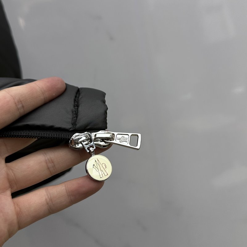 Moncler 2025 가을겨울 신상 다운 베스트 001-266098
