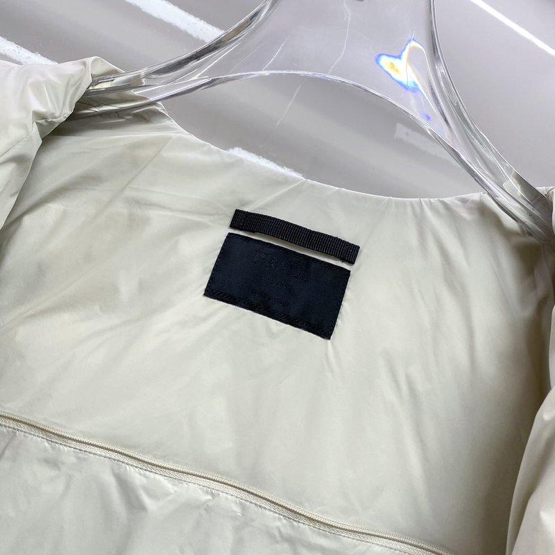 몽클레어 최고급 경량 다운 점퍼 001-266166