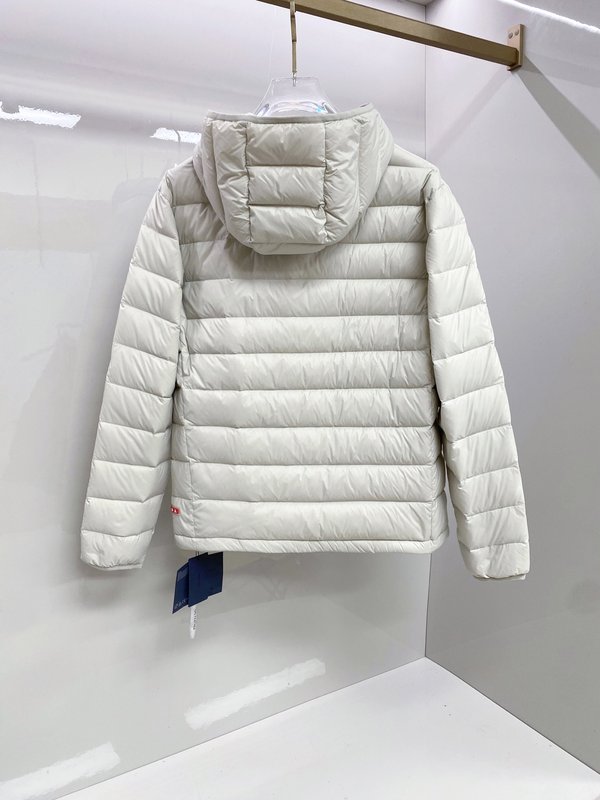 몽클레어 최고급 경량 다운 점퍼 001-266166