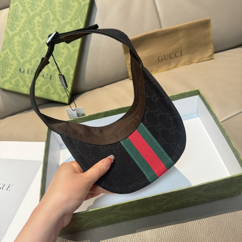 Gucci 와이드 테이프 선바이저 001-266176
