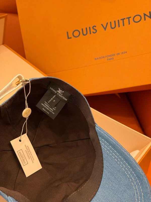 LV 데님 자수 필기체 야구모자 001-266275