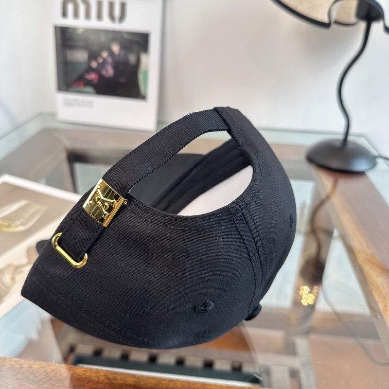 루이비통 볼캡 고급스러운 데일리룩 001-266289