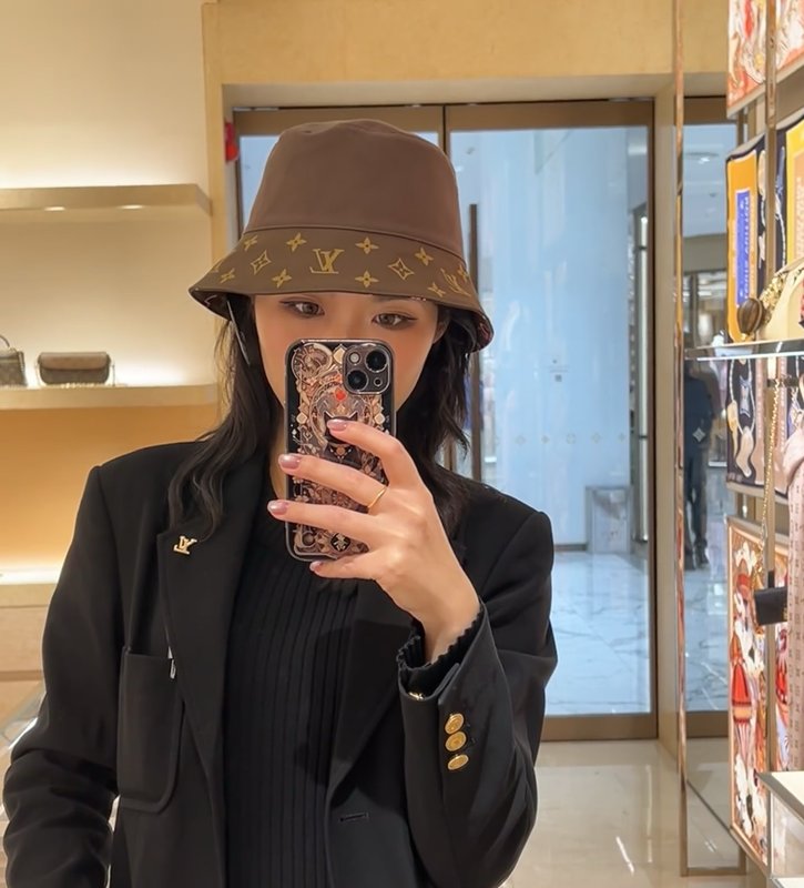 LV 양면 버킷햇 001-266295