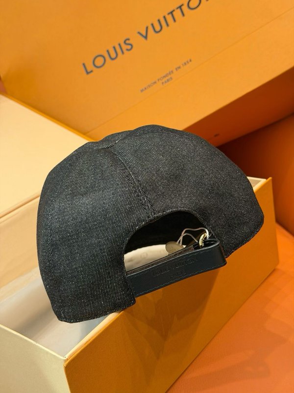 LV 데님 자수 손글씨 야구모자 001-266344